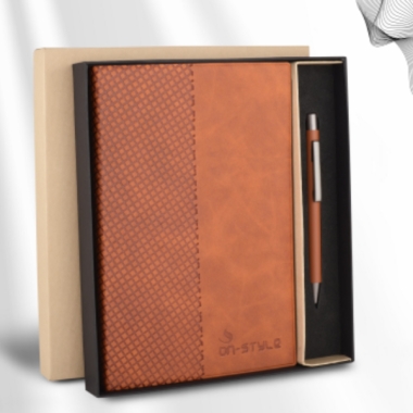 ON STYLE NOTEBOOK & PEN SET