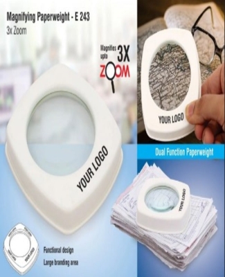 Magnifying paperweight (3x zoom)