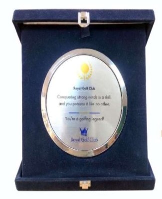 ROYAL GOLD CLUB TROPHIES
